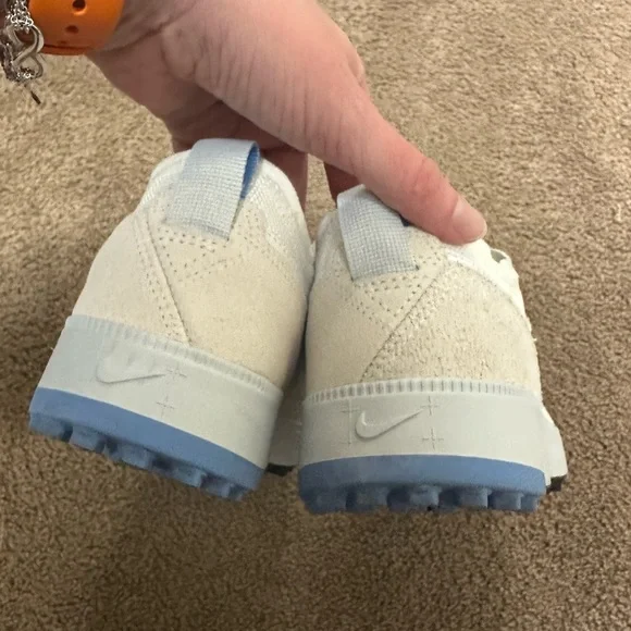 Nike Men's White and Light Blue Athletic Shoes - Picture 3 of 5